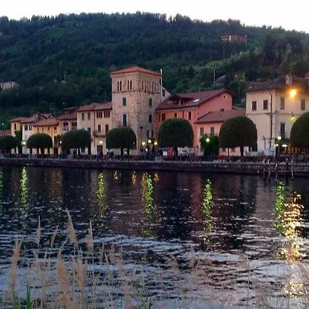 Semesterbostad Casa Aurelia Pella